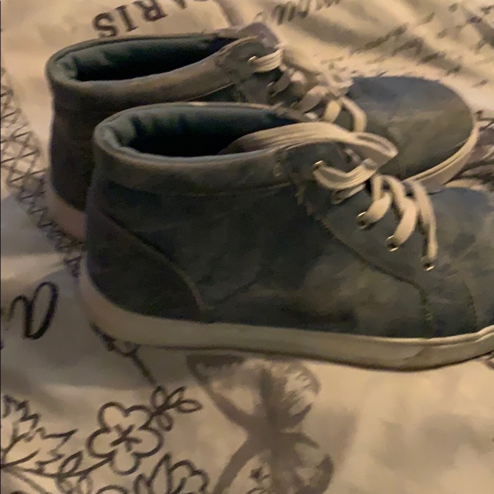 Jean dress shoes